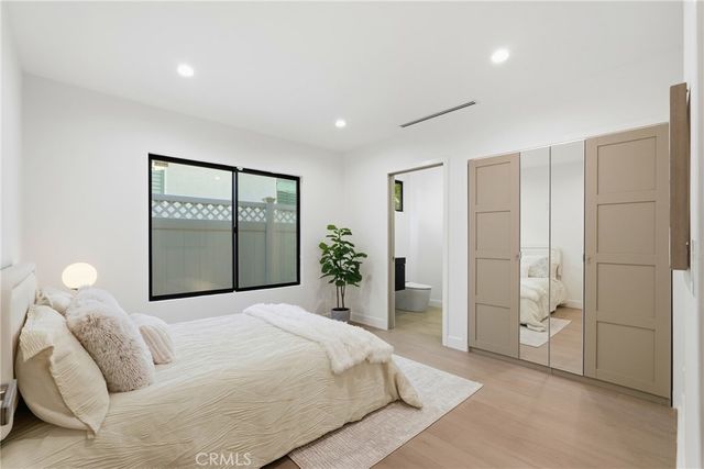 21407 Mulholland Drive, Woodland Hills, CA 91364