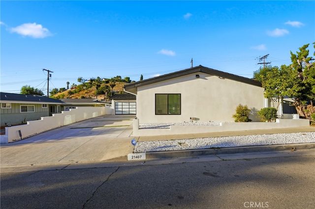 21407 Mulholland Drive, Woodland Hills, CA 91364