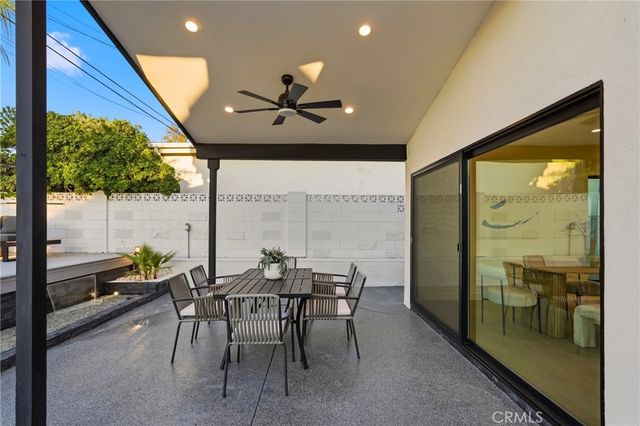 21407 Mulholland Drive, Woodland Hills, CA 91364