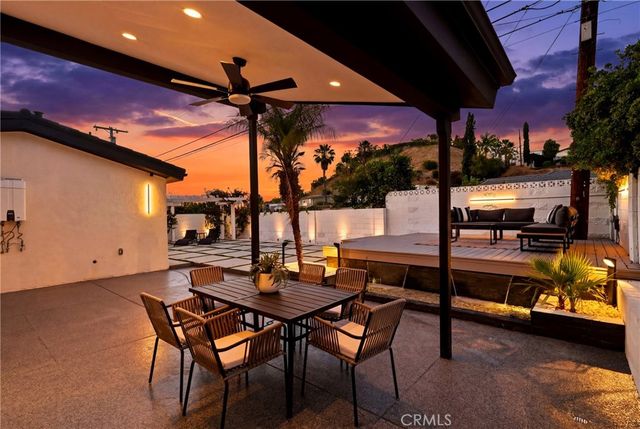 21407 Mulholland Drive, Woodland Hills, CA 91364
