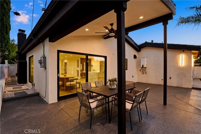 21407 Mulholland Drive, Woodland Hills, CA 91364