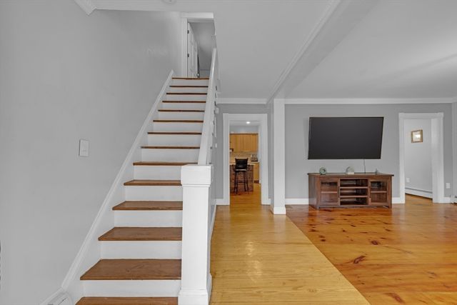 214 Canton St, Fitchburg, MA 01420