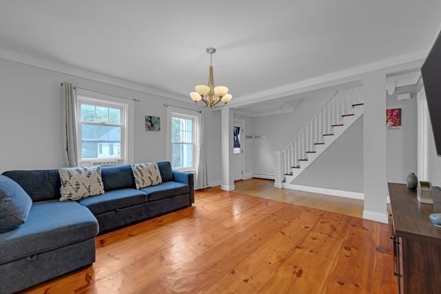 214 Canton St, Fitchburg, MA 01420