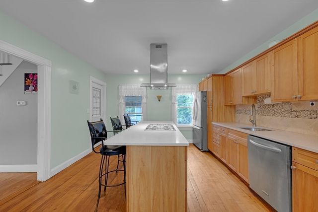 214 Canton St, Fitchburg, MA 01420