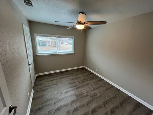 2945 Andrea Lane, Dallas, TX 75228