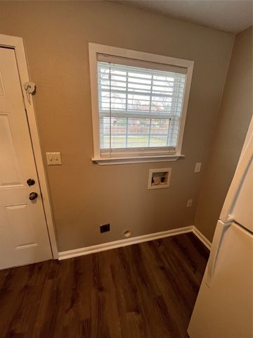 2945 Andrea Lane, Dallas, TX 75228