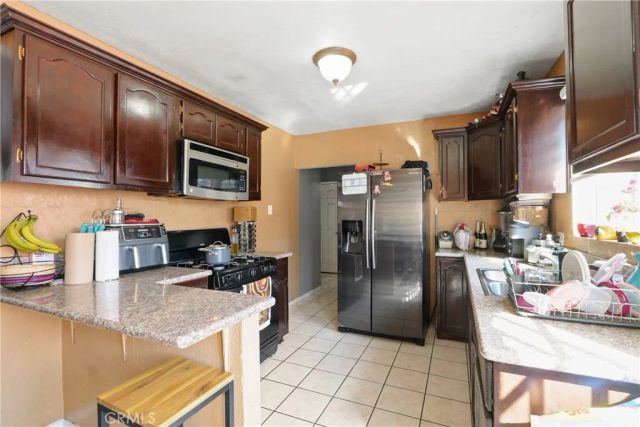 5124 E 59th Pl, Maywood, CA 90270