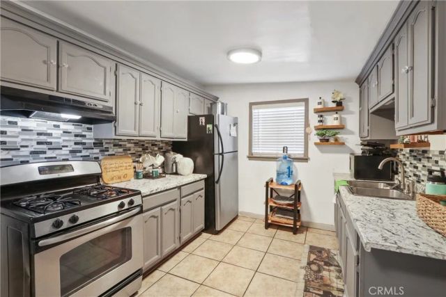 5124 E 59th Pl, Maywood, CA 90270