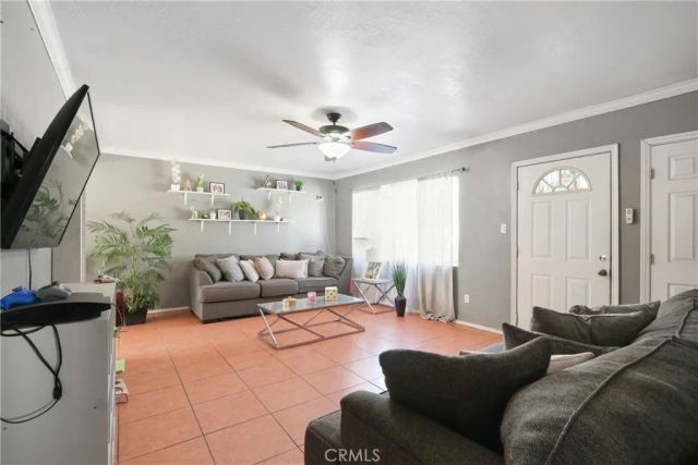 5124 E 59th Pl, Maywood, CA 90270