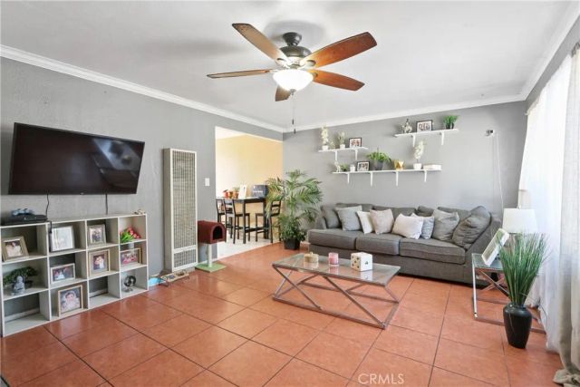 5124 E 59th Pl, Maywood, CA 90270