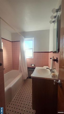 317 E Harriet Avenue 2nd fl, Palisades Park, NJ 07650