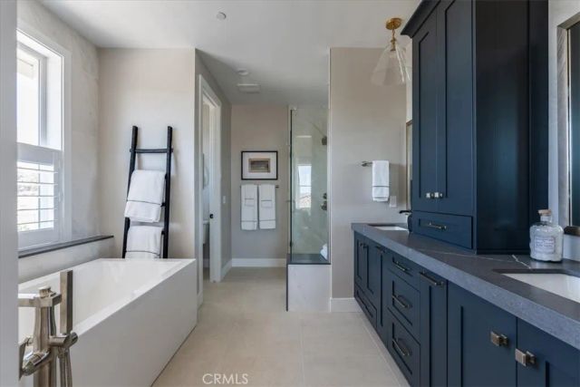 1458 Parsons, San Luis Obispo, CA 93401