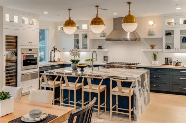 1458 Parsons, San Luis Obispo, CA 93401