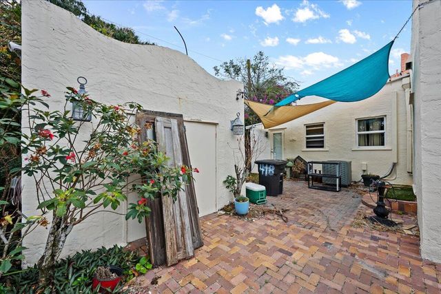 418 E Lakewood Road, West Palm Beach, FL 33405