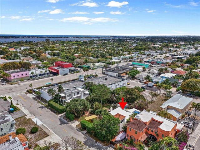 418 E Lakewood Road, West Palm Beach, FL 33405