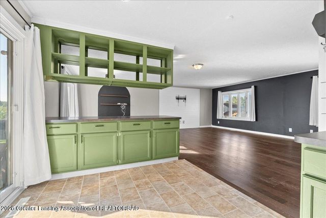 1596 Berkley Drive, Holt, MI 48842