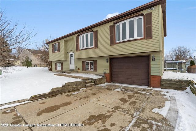 1596 Berkley Drive, Holt, MI 48842