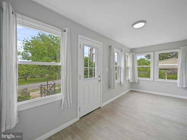108 E 12TH AVENUE, Ranson, WV 25438