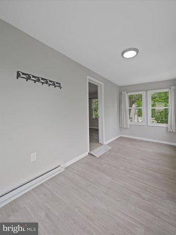 108 E 12TH AVENUE, Ranson, WV 25438
