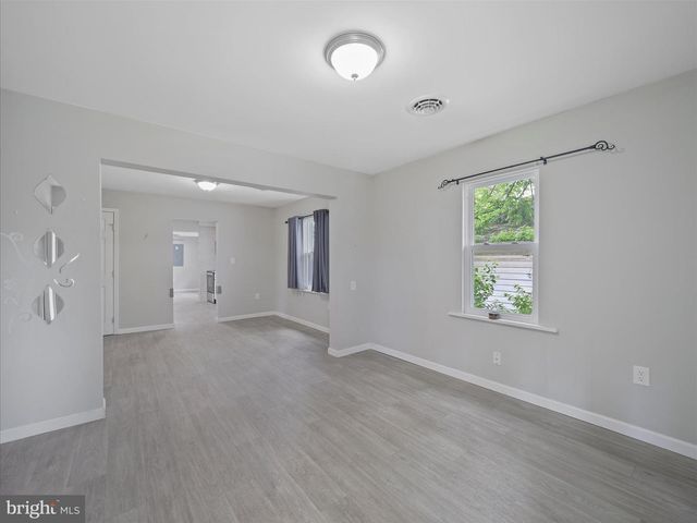 108 E 12TH AVENUE, Ranson, WV 25438