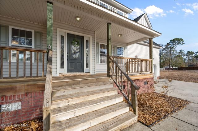 223 Everett Drive, Sneads Ferry, NC 28460