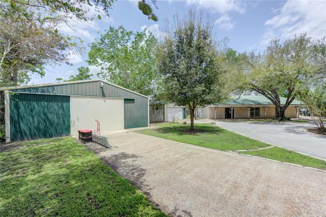 3314 Meier Road S, Sealy, TX 77474