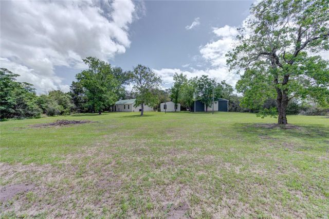 3314 Meier Road S, Sealy, TX 77474