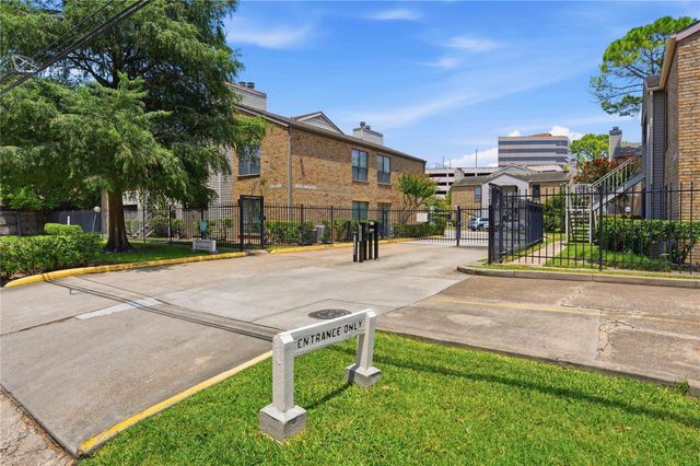 2025 Augusta Drive 804, Houston, TX 77057