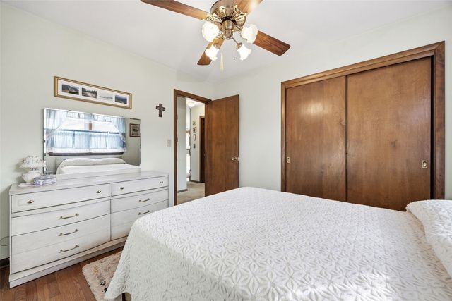 2461 Teresa Dr SW, Cedar Rapids, IA 52404