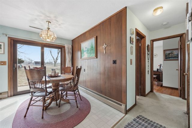 2461 Teresa Dr SW, Cedar Rapids, IA 52404