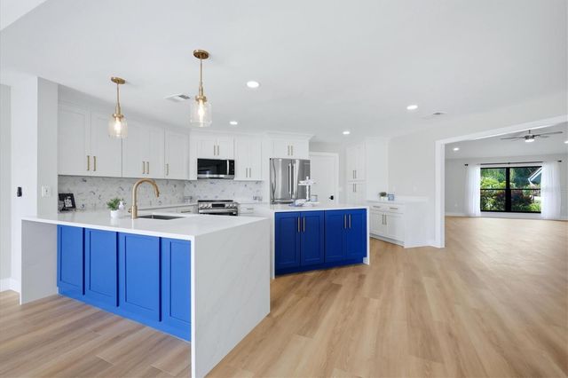 8822 MISTY CREEK DRIVE, Sarasota, FL 34241
