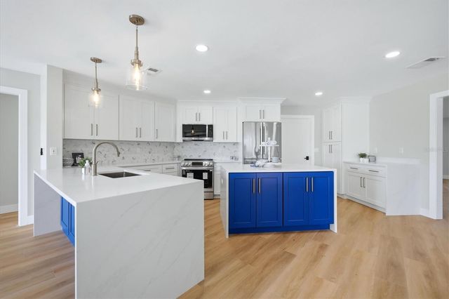 8822 MISTY CREEK DRIVE, Sarasota, FL 34241