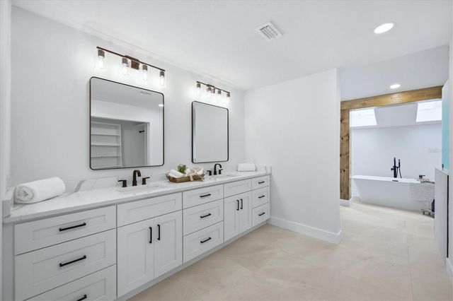 8822 MISTY CREEK DRIVE, Sarasota, FL 34241