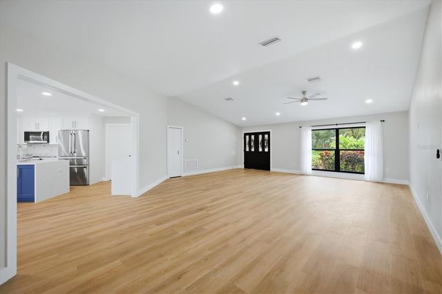 8822 MISTY CREEK DRIVE, Sarasota, FL 34241