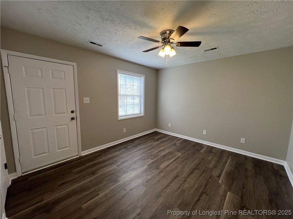 1437 Ireland Drive C, Fayetteville, NC 28304