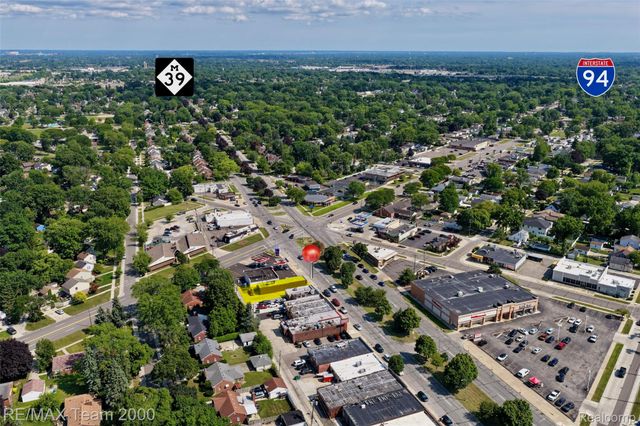 22087 Outer Drive, Dearborn, MI 48124