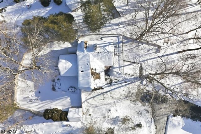 5 Flora Ave, Hopatcong Boro, NJ 07874