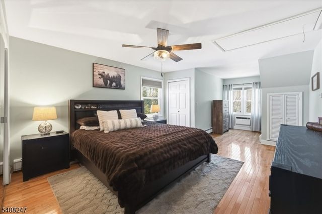 5 Flora Ave, Hopatcong Boro, NJ 07874