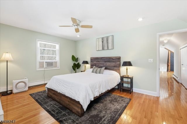 5 Flora Ave, Hopatcong Boro, NJ 07874