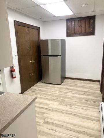 5 Flora Ave, Hopatcong Boro, NJ 07874