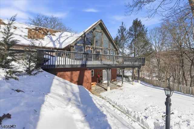 5 Flora Ave, Hopatcong Boro, NJ 07874