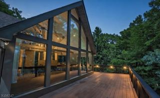 5 Flora Ave, Hopatcong Boro, NJ 07874