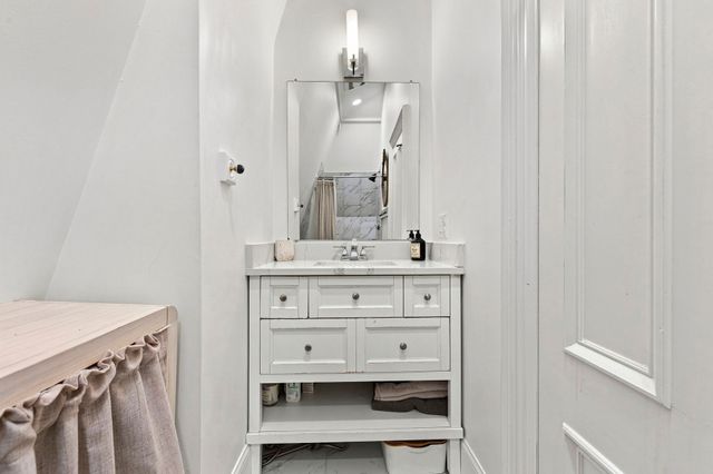 49 Federal St 3, Salem, MA 01970