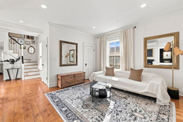 49 Federal St 3, Salem, MA 01970