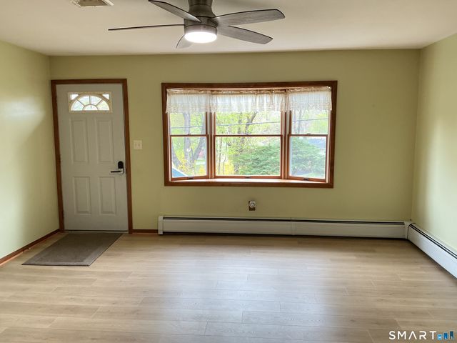 91 Beacon Manor Road, Naugatuck, CT 06770