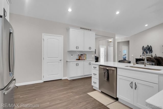 10029 Quarry Ridge Road, Springfield Charter Township, MI 48346