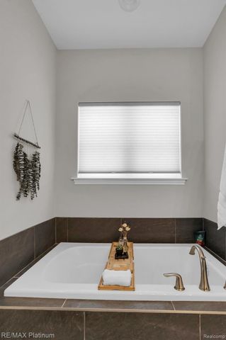 10029 Quarry Ridge Road, Springfield Charter Township, MI 48346