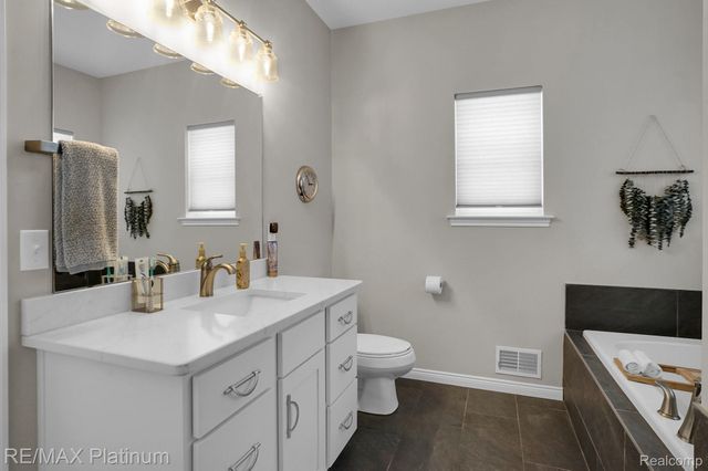 10029 Quarry Ridge Road, Springfield Charter Township, MI 48346