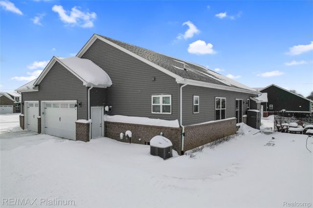 10029 Quarry Ridge Road, Springfield Charter Township, MI 48346