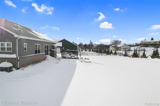 10029 Quarry Ridge Road, Springfield Charter Township, MI 48346